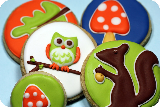 decorated autumn cookies