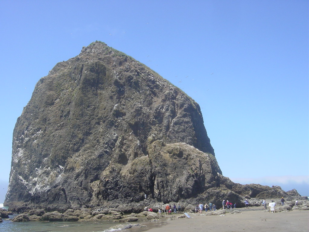 Cannon Beach Haystack Rock Monolith | Warm July weather brin… | Flickr