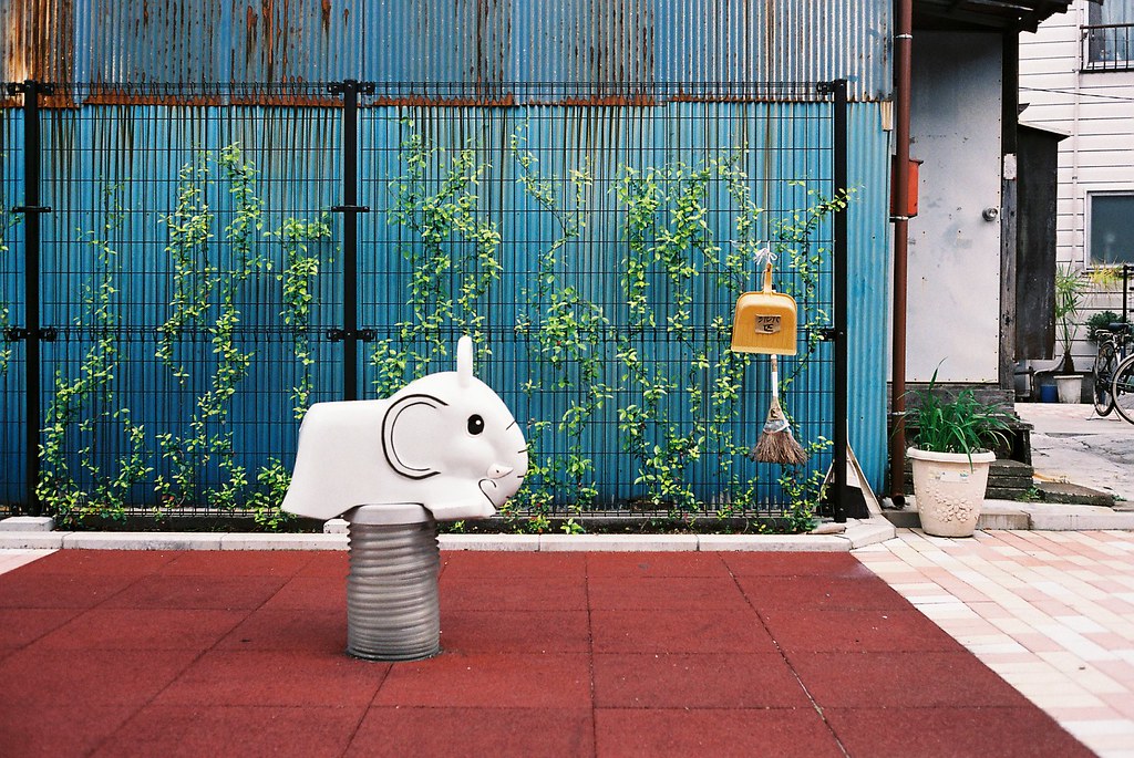 Wall Art @Kyojima Tokyo | KONICA C35 FD HEXANON 38mm f1.8 FU… | Flickr