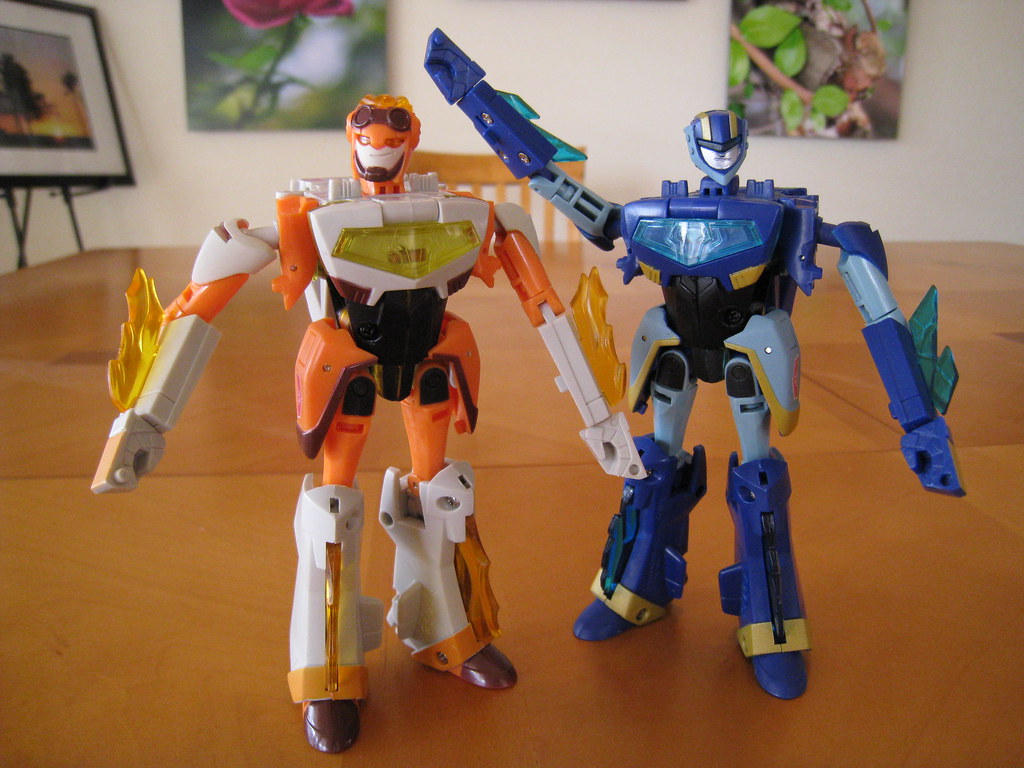 Jetfire and Jetstorm - Robot modes | Here are the new Transf… | Flickr