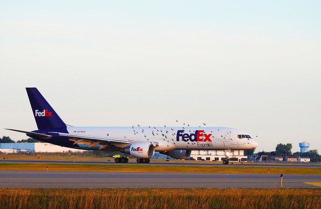 FedEx –  Boeing 757-222 N778FD @ Buffalo Niagara