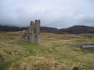 Castle Ardvreck at the shores of Loch Assynt