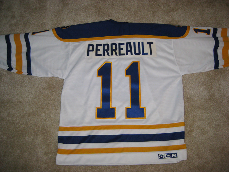 buffalo sabres perreault jersey