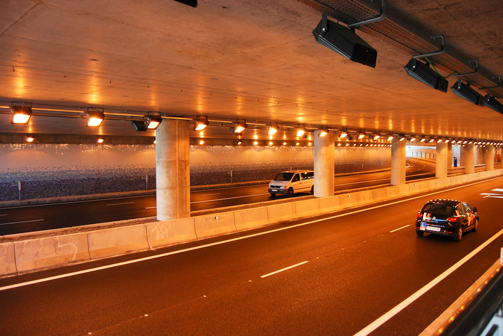 Tunel | El tunel que da acceso al mirador. | materod | Flickr