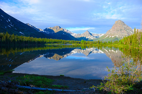 mountains reflections montana lakes explore glacierpark mywinners abigfave platinumheartaward natureandnothingelse