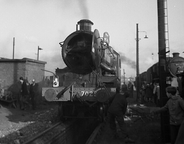 clun castle on the ashpit--chester shed 4th march 1967