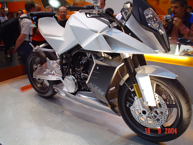 Moto EICMA 2004 (11)