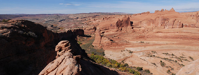 Hidden Delicate Arch and the amphitheater of Winter Camp Wash... 20061019_5223-26