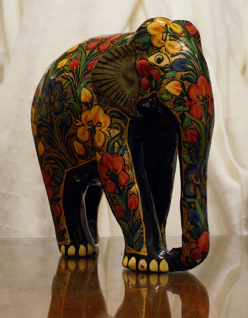 Day 240 - 4/Feb/2009 Elephant - Elefante
