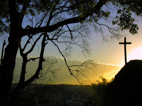 Ocaso by Claudio Marcon, Caxias do Sul, RS, Brasil.sunset brazil sky sol brasil backlight contraluz tramonto silhouettes céu 