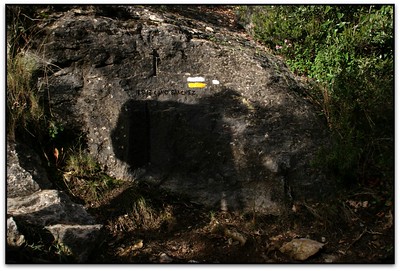 Excursionista al Grau de la Trona, Cingles de Bertí (Sant Martí de Centelles, Osona, Catalunya)