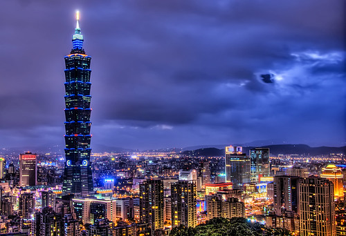 Taipei 101, Taiwan by Francisco Diez