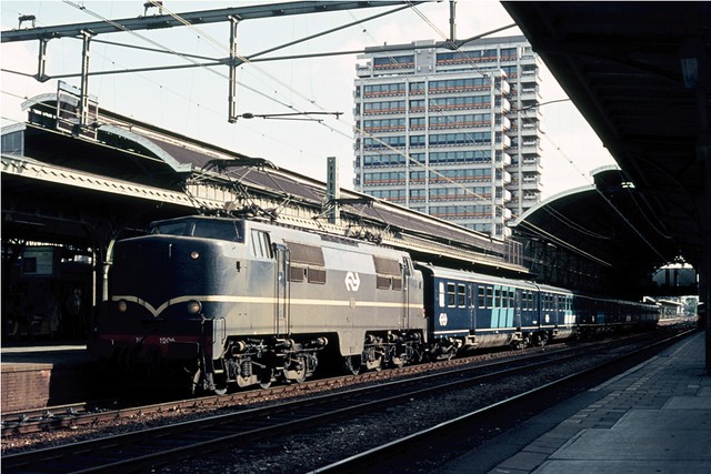 NS 1206 in Utrecht CS, 1973.