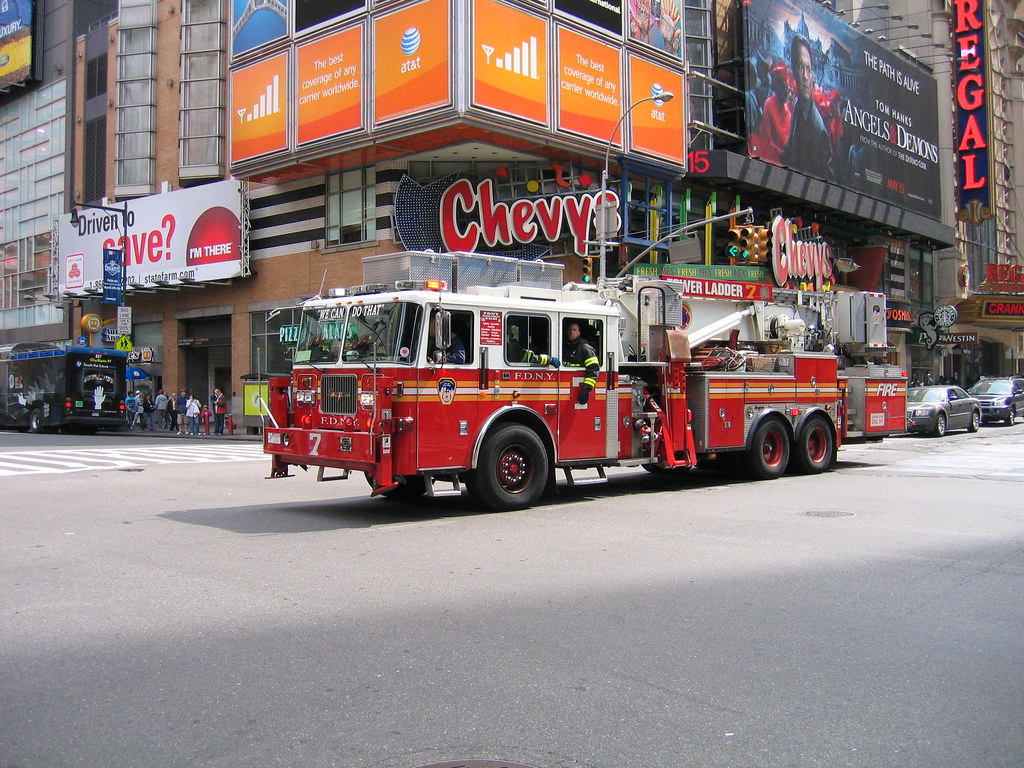 FDNY Tower Ladder 7