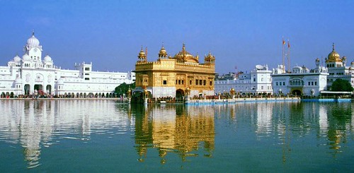 ヒラニヤ・ヴァルナ・マハーヴィハーラ(金の寺院)
