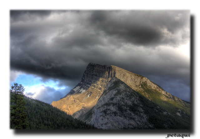 HDR Monte Rundle