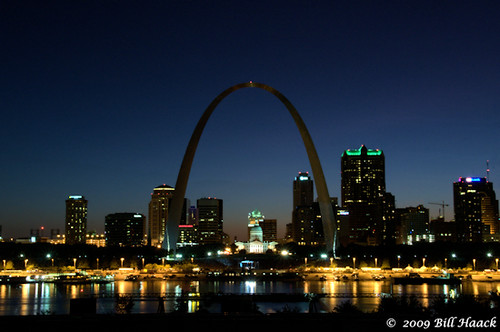 The St. Louis skyline with the Gateway Arch from across the Mississippi