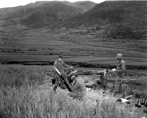Korean War - 111-SC-347574 4.2 mortar crew of the 5th Rct,… | Flickr