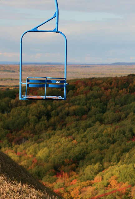 blue chair in fall 003