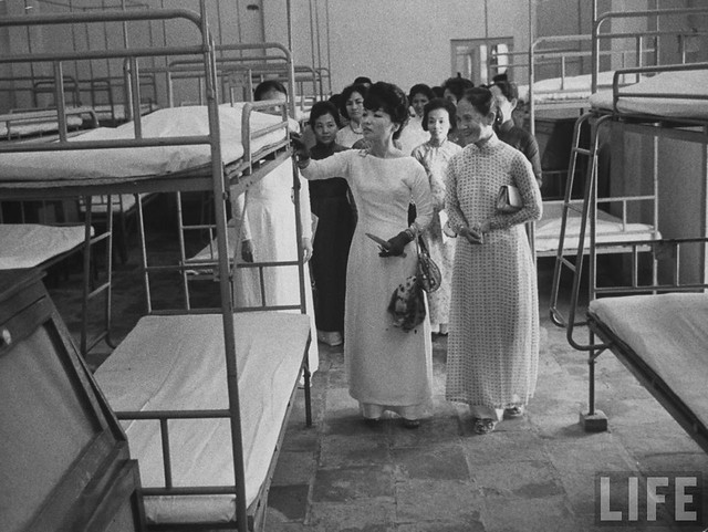 7-1962 Mrs. Dinh Nhu Ngo inspecting hospital