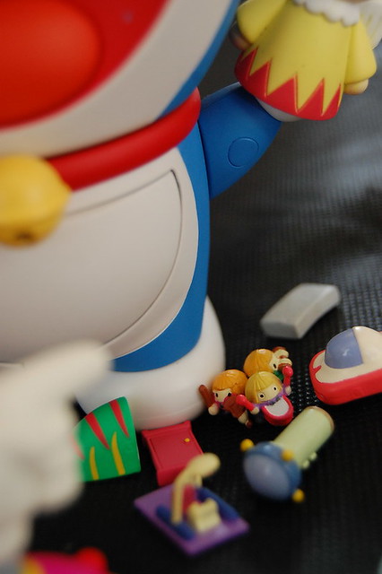 Doraemon Gadget, Oppsie all the gadget fell out from Doraem…