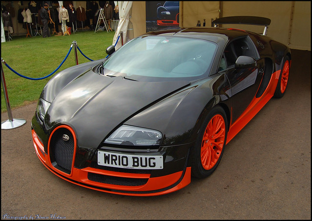 La Vie En Bleu 2011 - Bugatti Veyron 16.4 Super Sport