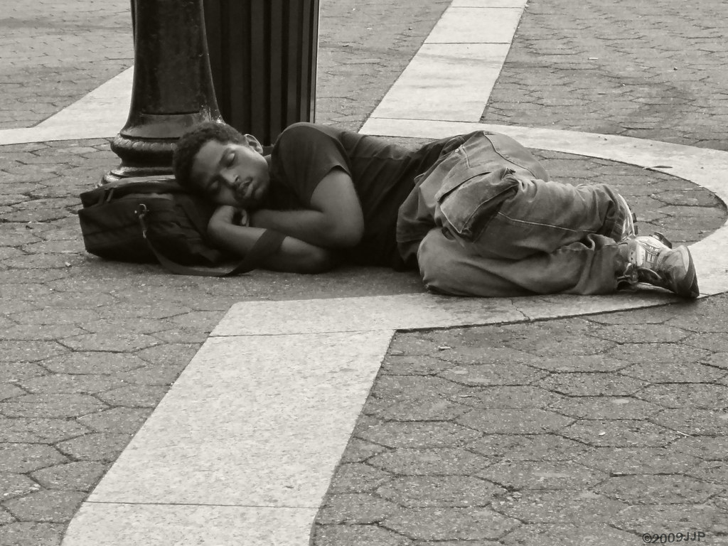 Street sleeping. Mumbay people Sleep on the Streets 1999 photo.