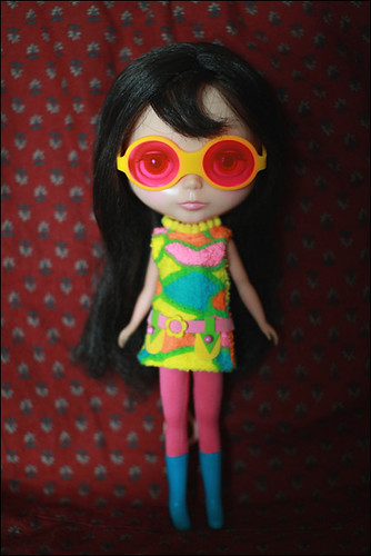 retro gal | by SweetJuneNite