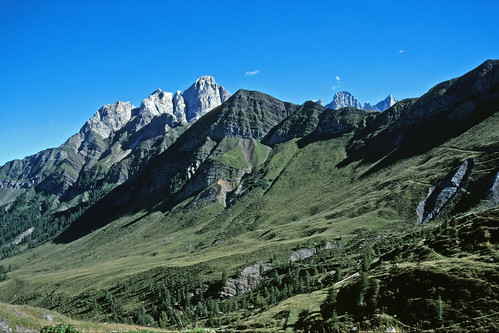 Monte Mousel Monte Mulaz | Monte Mulaz 2906 m behind Cima di Lago 2313 m … | Flickr