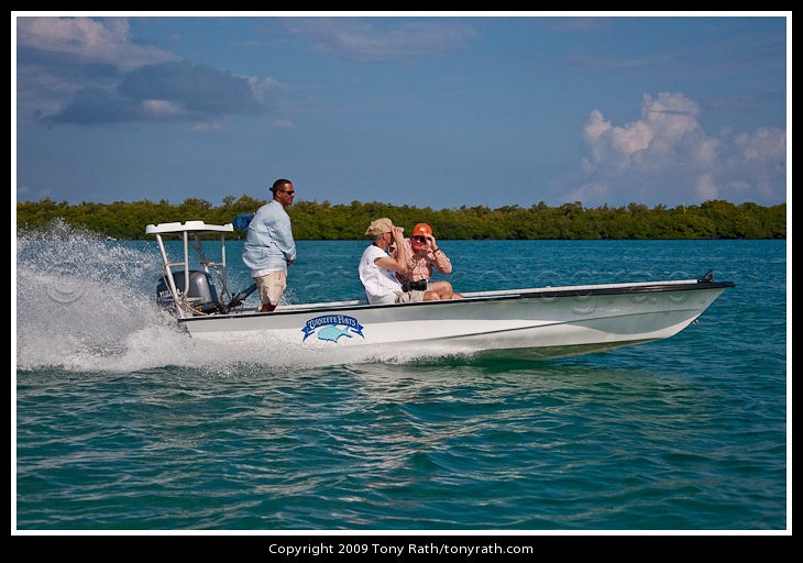 Flyfishing boat, Fly fishing boat running out to reef, Turn…