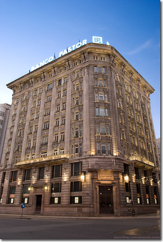 La Coruña - BANCO PASTOR | Este es uno de los edificios embl… | Flickr