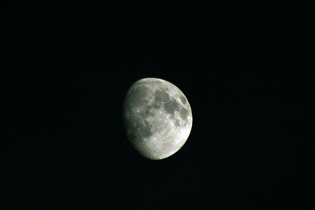 Moon October 29, 2009 (edited & cropped)