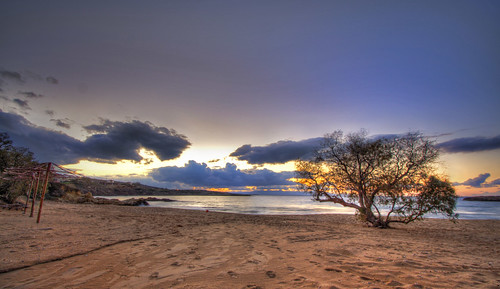 sunset sea sky tree beach water silhouette clouds canon landscape sand published greece crete canon350d umbrellas canonrebelxt hdr chania ηλιοβασίλεμα canonefs1022mmf3545usm photomatix κρήτη παραλία kalathas toomanytribbles καλαθάσ
