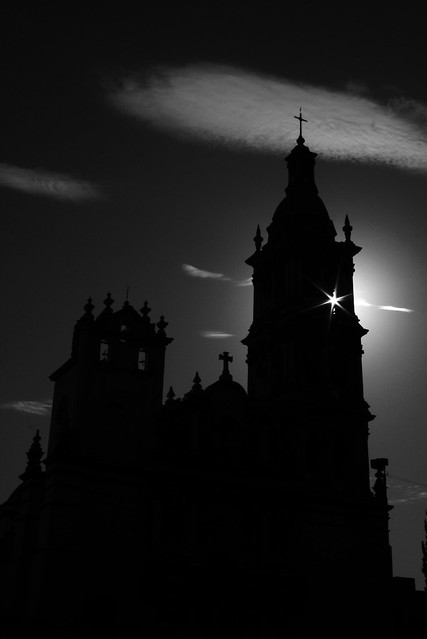 A la luz de la fe - Catedral de Monterrey, México