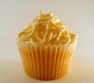 Lemon swirlie heaps on vanilla cupcake | by Star Bakery (Liana)