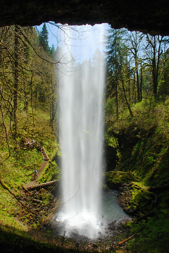 green oregon waterfall falls overhang chris10eyck shellburg