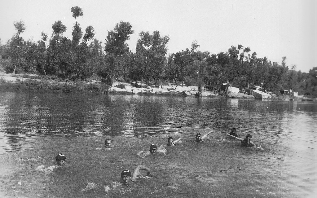 Competición de natación en el río Tajo en Toledo. Años 20, Fotografía Rodríguez.