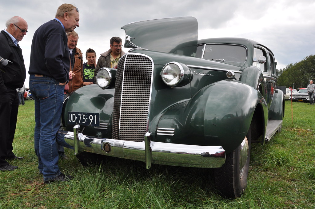 UD7591: Cadillac Touring asobak