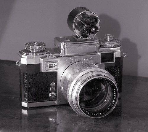 Contax IIIA 85mm Zeiss Sonnar Opton. Selenio | by Juan Felipe Gómez T