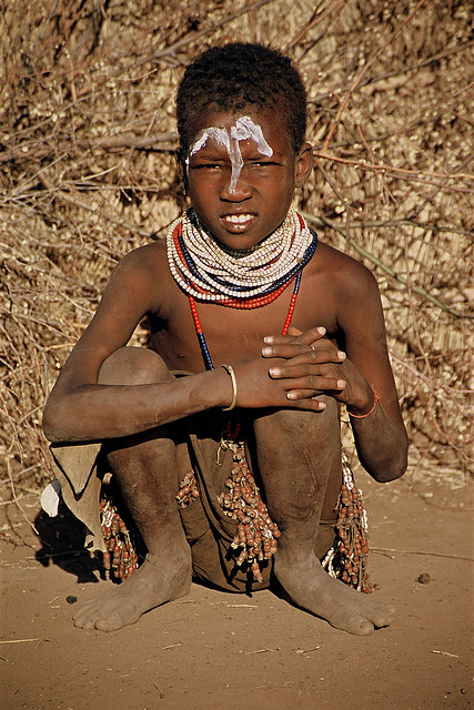 Africa - Ethiopia / Bume girl