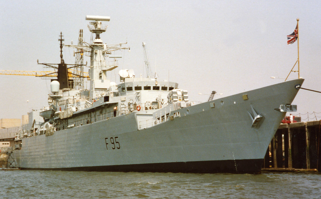 HMS London, Devonport, 1989