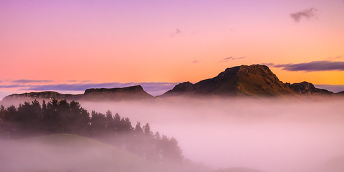 hastings havelocknorth hawkesbay hills landscape mist morning mountainlandscape nature newzealand northisland peaks pink sunrise tematapeak waimaramaroad mountainscape nz
