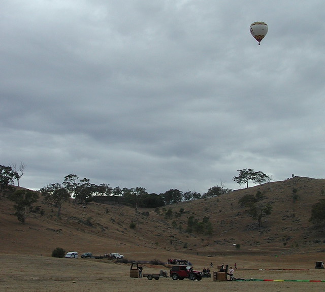 Balloons pack up on Mt Painter