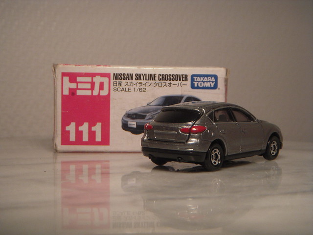 Nissan Skyline Crossover / Infiniti EX/QX50 1:62 Diecast by Tomica