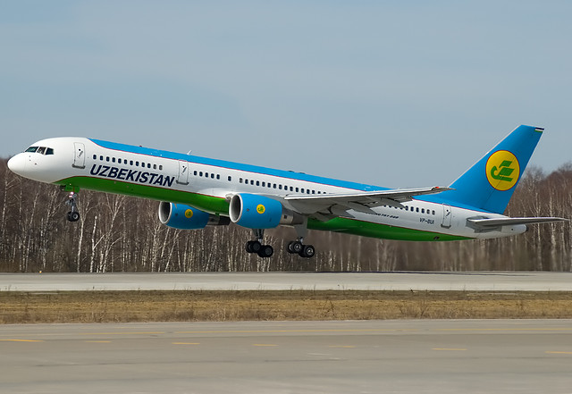 VP-BUI Uzbekistan Airways  Boeing 757-231