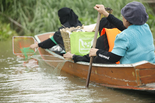 พายเรือคืนรอยยิ้มให้เจ้าพระยาถึงอยุธยาแล้ว Greenpeace activists canoe to Ayuthaya