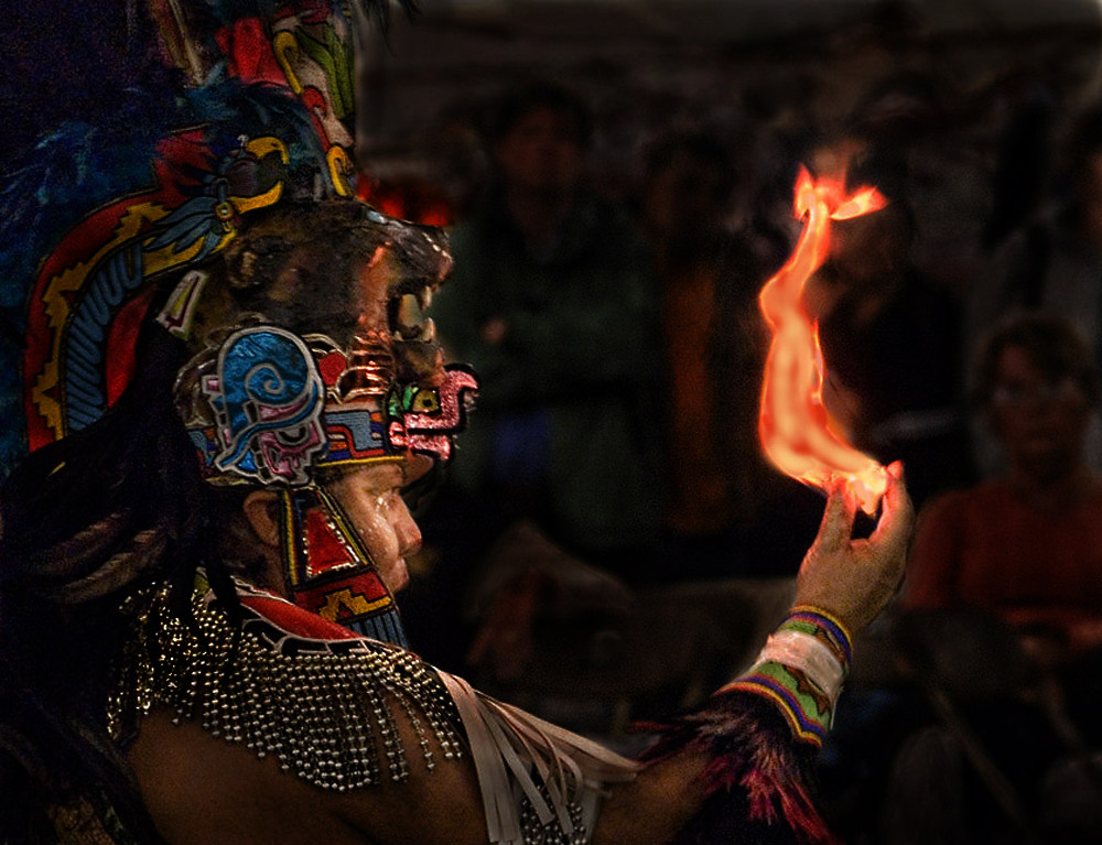 Aztec Fire Dance #1 | The fire dance was amazing! I photogra… | Flickr