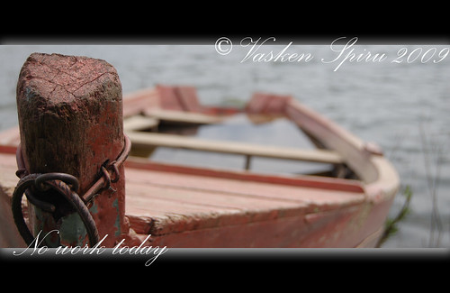 red favorite lake work boat nikon dof artificial badge albanian albania today pune deepoffield tirana redboats albanien shqiperi shqiperia d40 nikond40