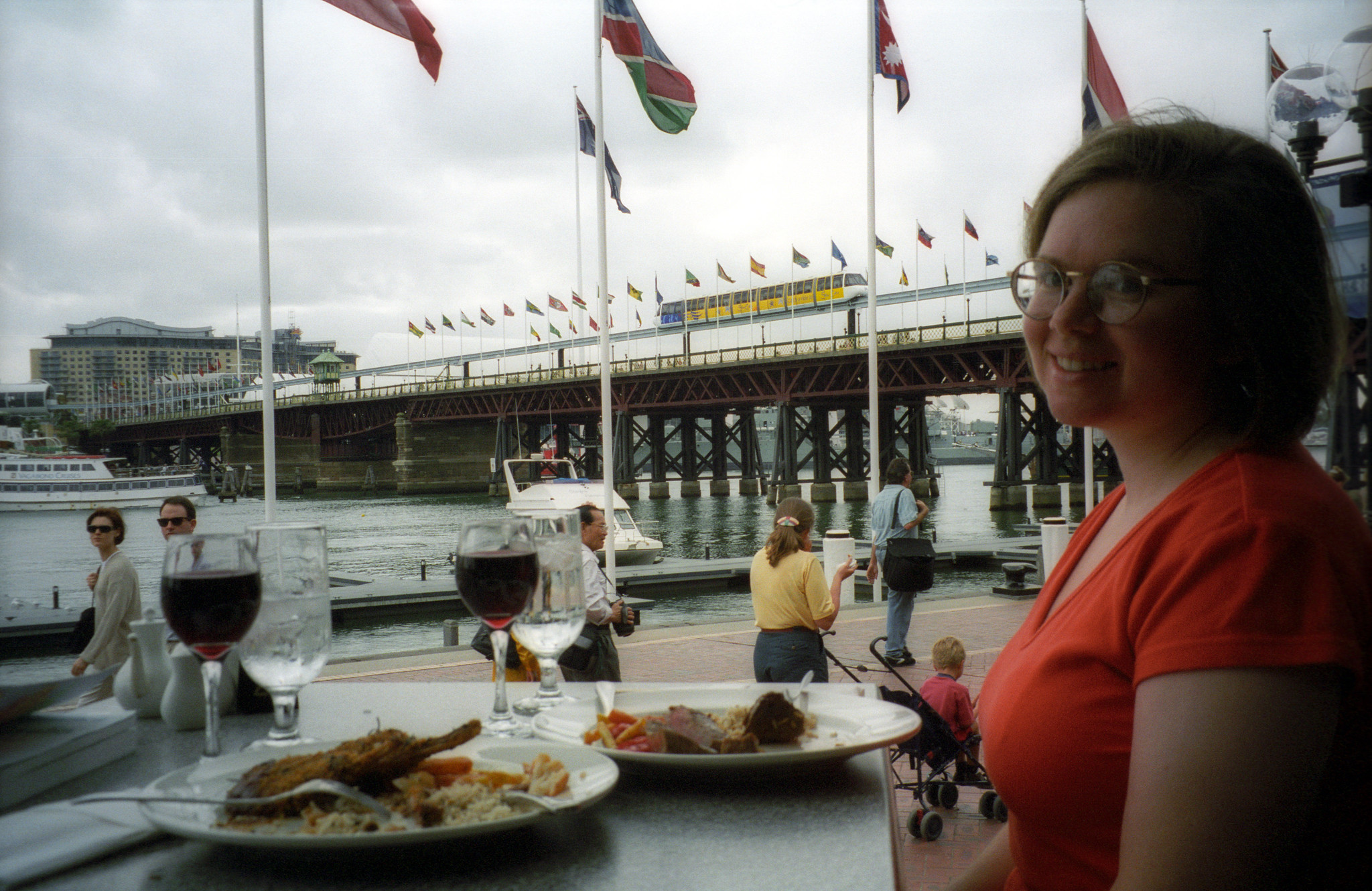Lunch By Darling Harbour