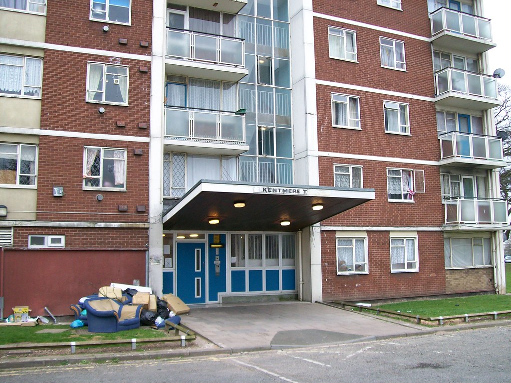 Kentmere Tower - main entrance | Kentmere Tower - a tower bl… | Flickr